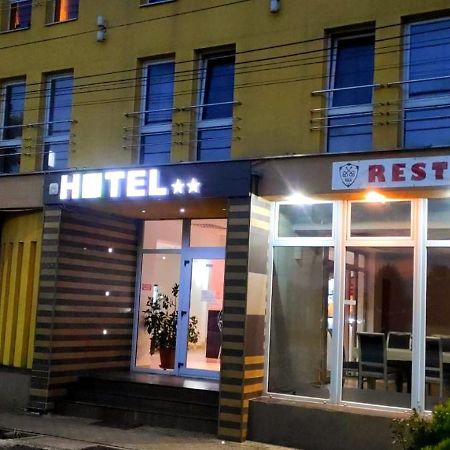 Hotel Riga อาราด ภายนอก รูปภาพ